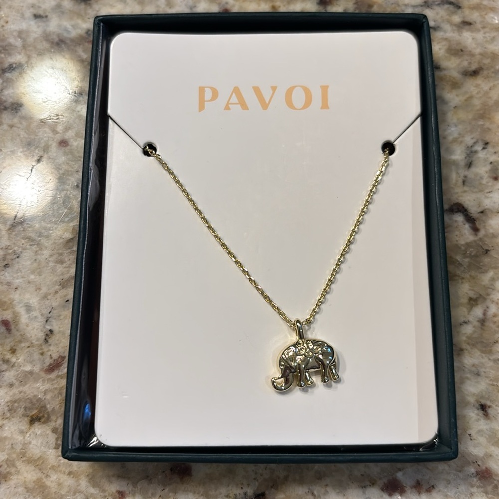 PAVOI elephant necklace